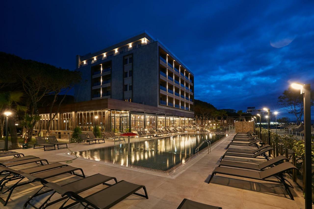 Eter Hotel Golem  Eksteriør billede
