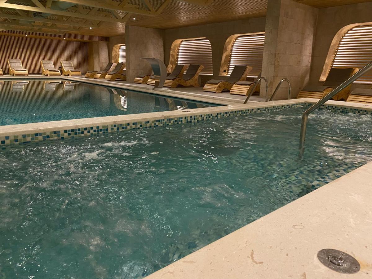 Eter Hotel Golem  Eksteriør billede