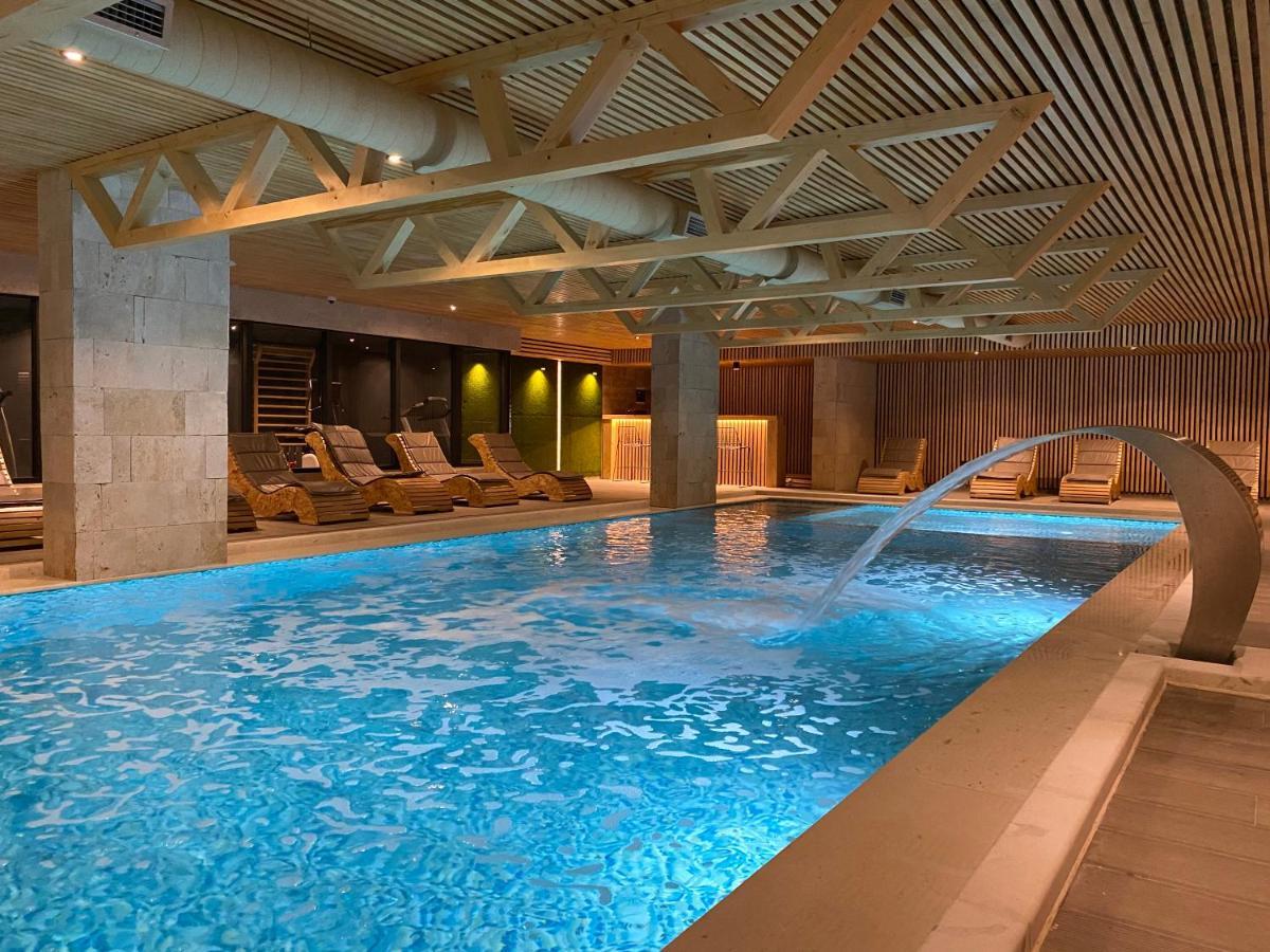 Eter Hotel Golem  Eksteriør billede